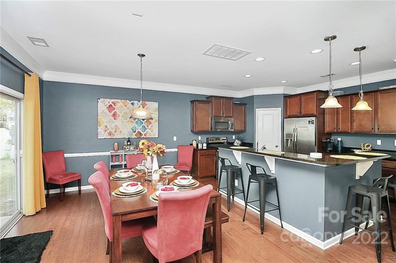 Property image 5 at 425 Goshawk Lane, Charlotte, NC 28216