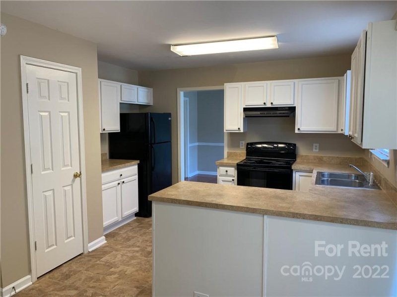 Property image 4 at 7136 Roaming Path Court, Charlotte, NC 28214