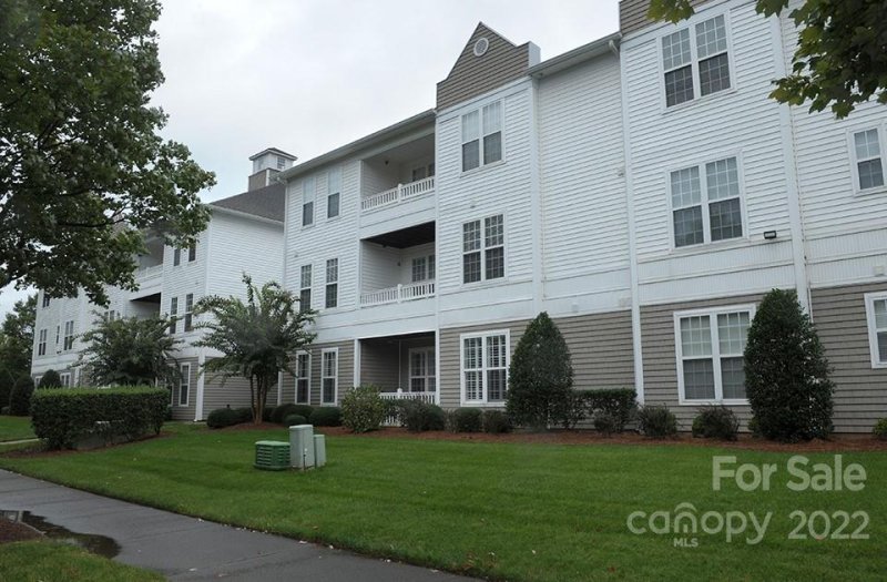 Property image 3 at 18001 Delmas Drive, Cornelius, NC 28031