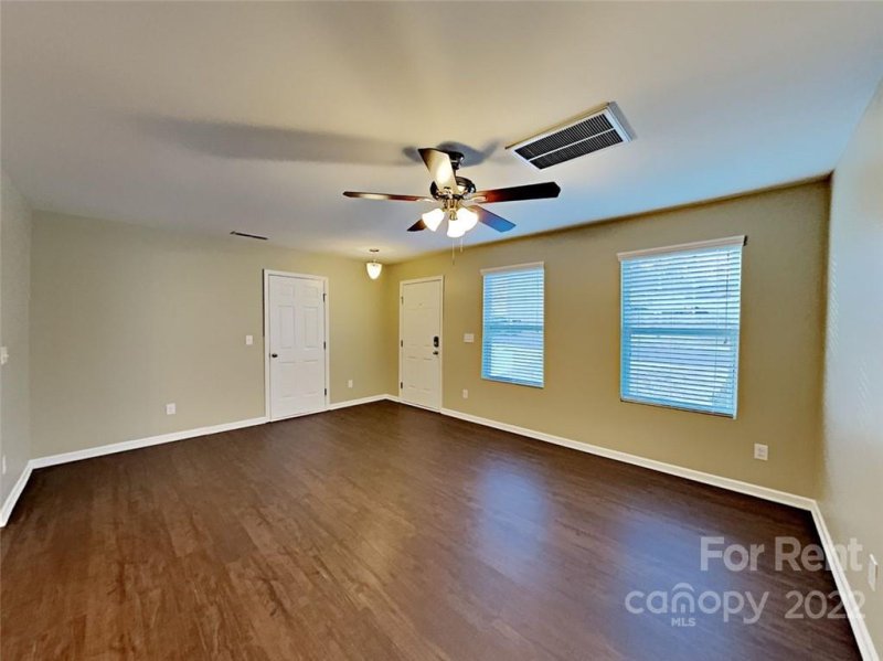 Property image 3 at 905 Sherman Street, Gastonia, NC 28052