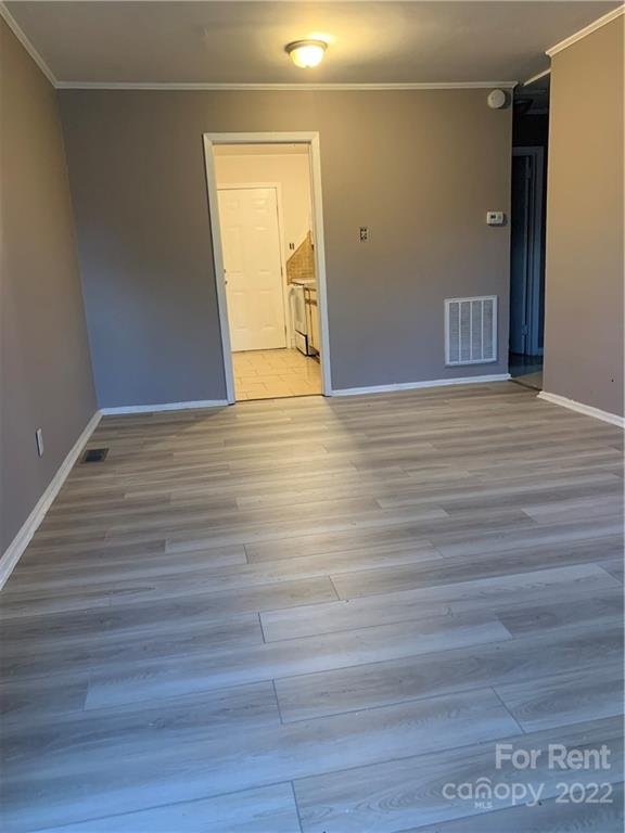 Property image 5 at 3027 Columbus Circle, Charlotte, NC 28208