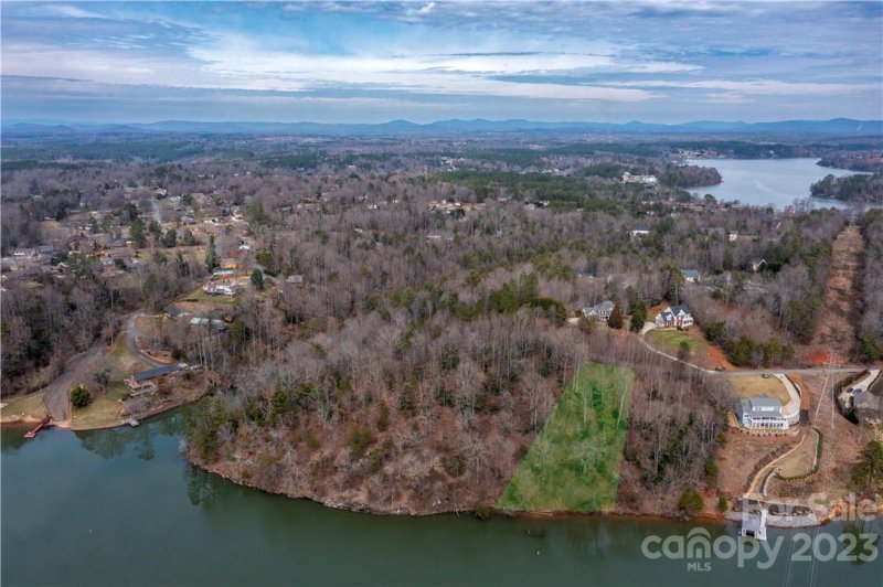 Property image 4 at 5697 Crown Terrace, Hickory, NC 28601