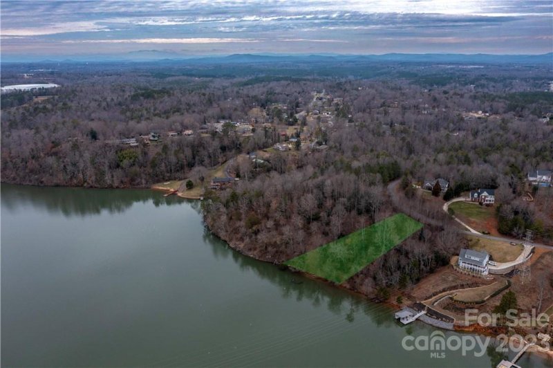 Property image 5 at 5697 Crown Terrace, Hickory, NC 28601