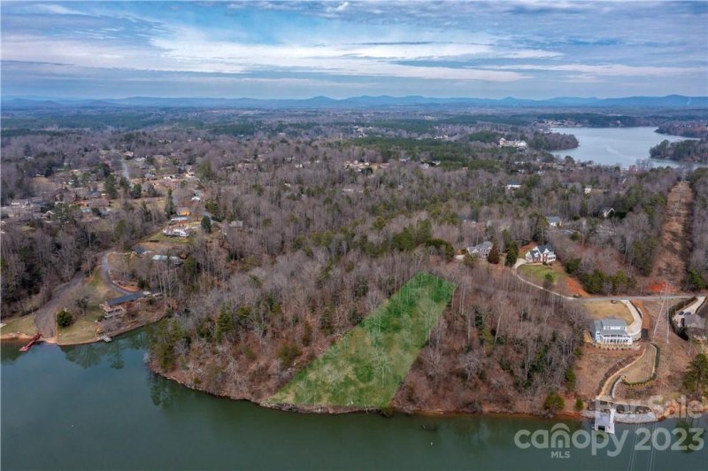 Property image 4 at 5693 Crown Terrace, Hickory, NC 28601