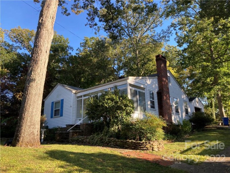 Property image 3 at 408 Yadkin Street, Albemarle, NC 28001