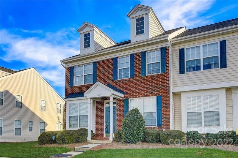 Property image 3 at 7519 Bluff Point Lane, Denver, NC 28037