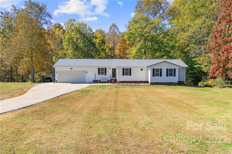 Property image 2 at 351 Silver Ridge Drive, Lexington, NC 27292