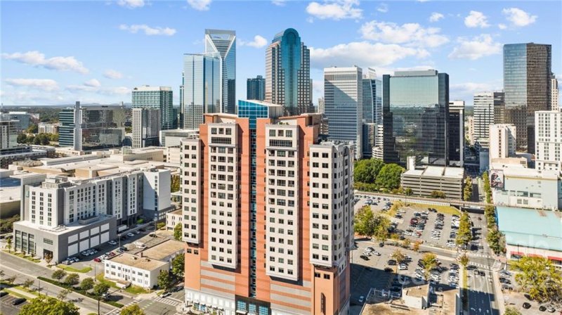 Property image 2 at 222 S Caldwell Street, Charlotte, NC 28202