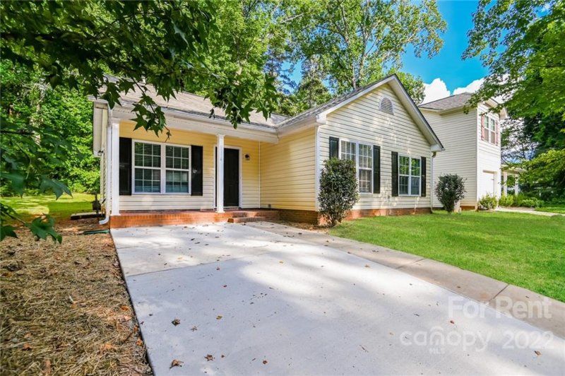 Property image 3 at 6714 Rockwell Boulevard, Charlotte, NC 28269