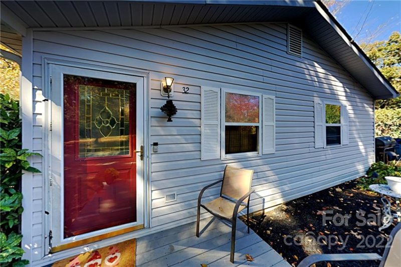 Property image 4 at 32 Hoover Dale Lane, Hendersonville, NC 28791