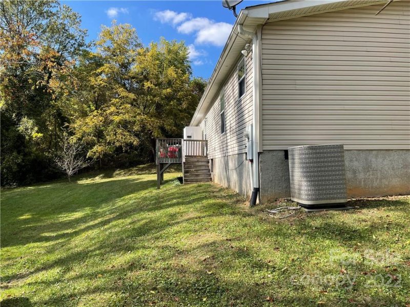 Property image 5 at 2418 Morningside Drive, Hendersonville, NC 28791