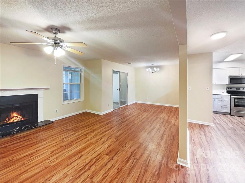 Property image 2 at 6024 Treetop Court, Charlotte, NC 28212