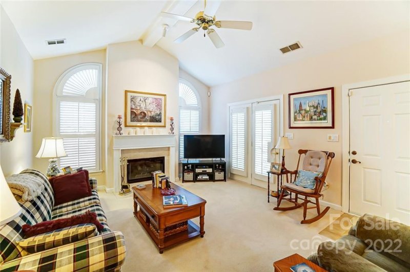 Property image 5 at 11311 Olde Turnbury Court, Charlotte, NC 28277