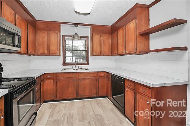 Property image 5 at 11820 Antebellum Drive, Charlotte, NC 28273