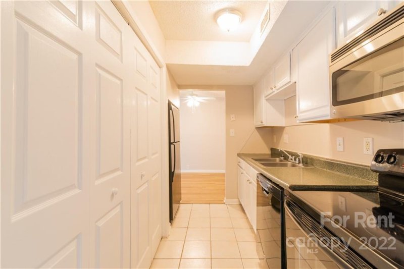 Property image 5 at 7415 Mystic Lane, Charlotte, NC 28227