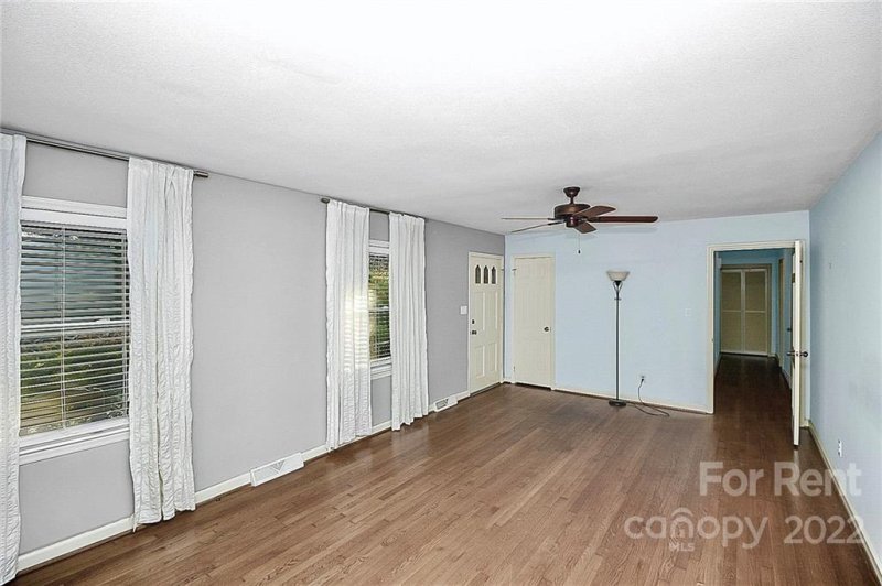 Property image 3 at 1021 Nottingham Drive, Gastonia, NC 28054
