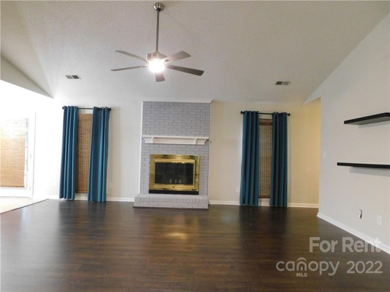 Property image 3 at 7809 Glencannon Drive, Charlotte, NC 28227