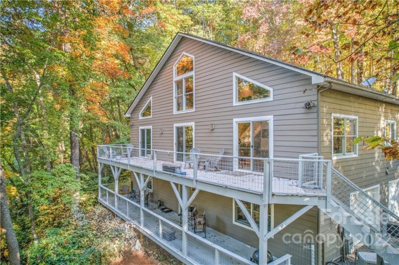 Property image 2 at 11 Ladyslipper Lane, Waynesville, NC 28786