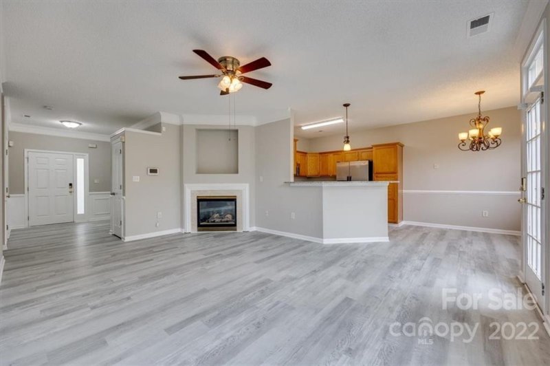 Property image 4 at 15524 Dehavilland Drive, Charlotte, NC 28278