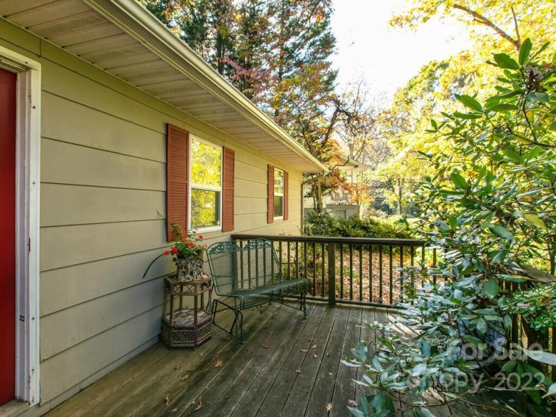 Property image 4 at 16 Parker Road, Asheville, NC 28803
