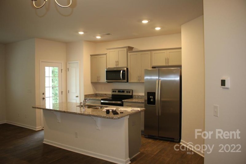 Property image 5 at 6049 Guildford Hill Lane, Charlotte, NC 28215