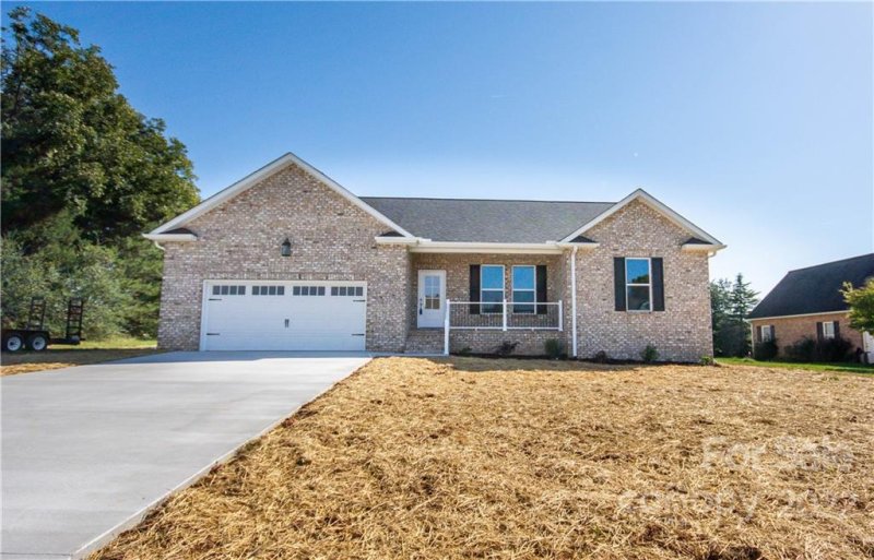 Property image 2 at 119 Postell Drive, Statesville, NC 28625