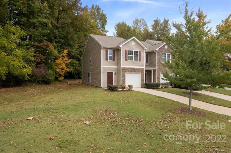 Property image 2 at 8916 Bradstreet Commons Way, Charlotte, NC 28215