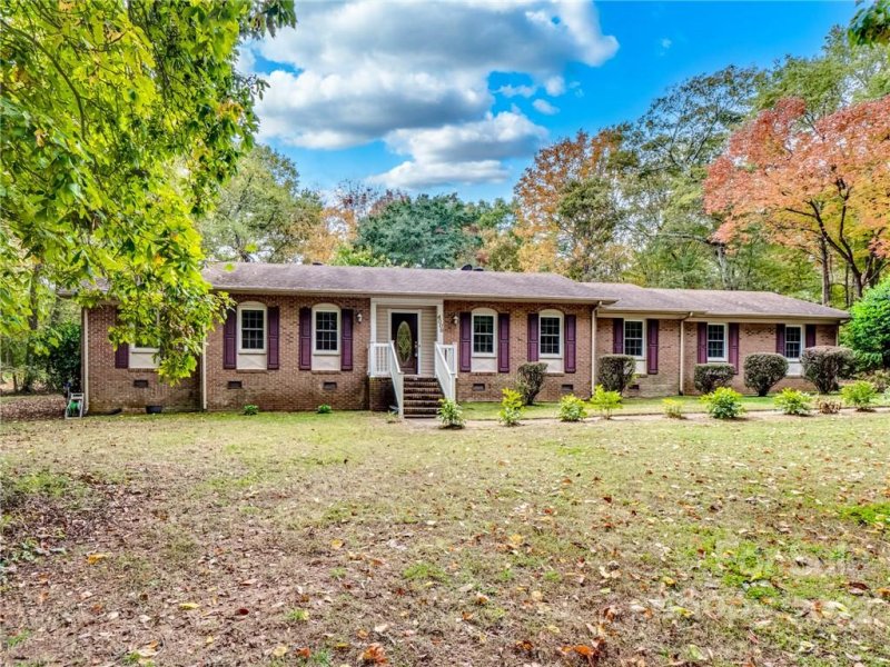 Property image 2 at 4008 Glen Haven Drive, Concord, NC 28027