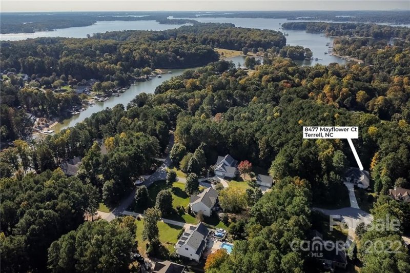 Property image 3 at 8477 Mayflower Court, Terrell, NC 28682