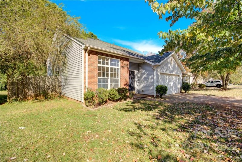 Property image 4 at 10522 Wilson Glen Drive, Charlotte, NC 28214