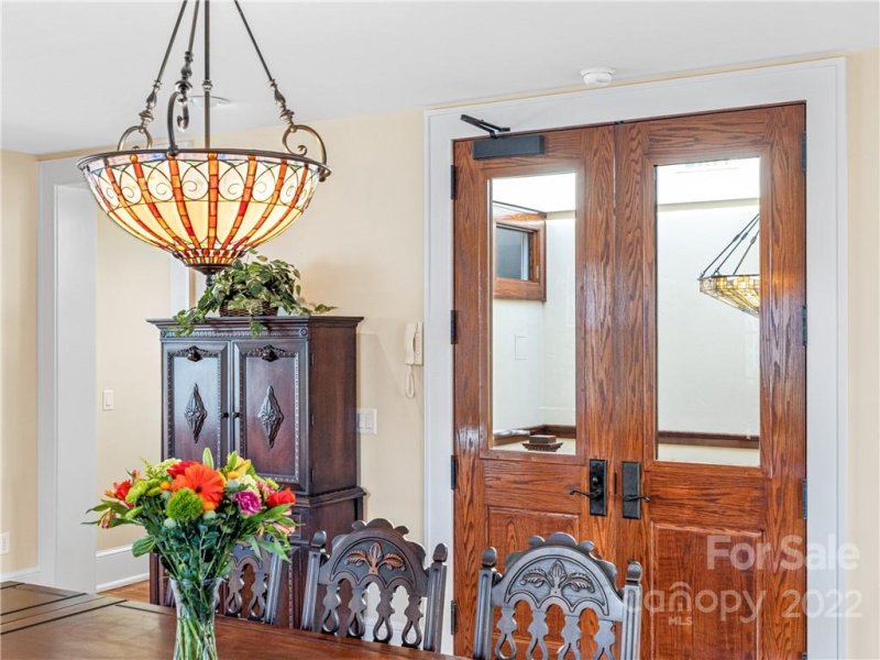 Property image 3 at 203 6th Avenue, Hendersonville, NC 28739