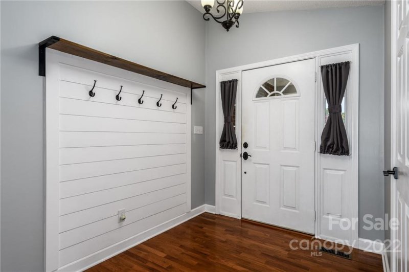 Property image 4 at 5214 Olde School Drive, Hickory, NC 28602