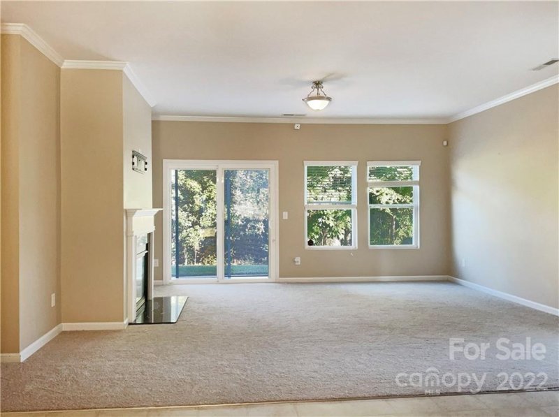 Property image 3 at 8019 Hereford Street, Charlotte, NC 28213