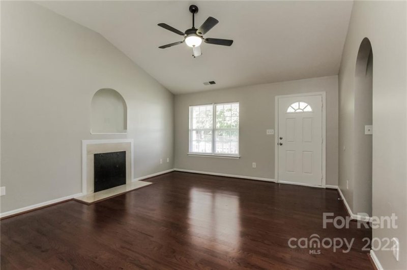 Property image 4 at 5301 Park Place Drive, Dallas, NC 28034