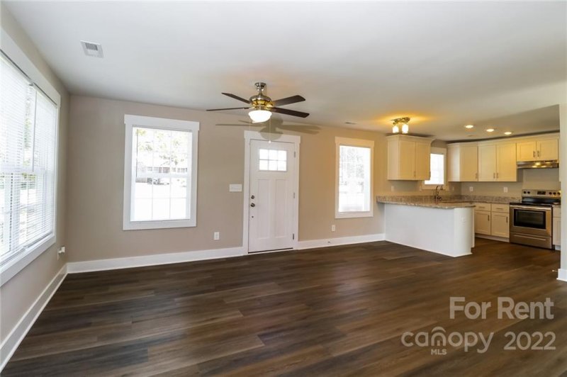 Property image 5 at 515 Kings Mountain Street, Clover, SC 29710