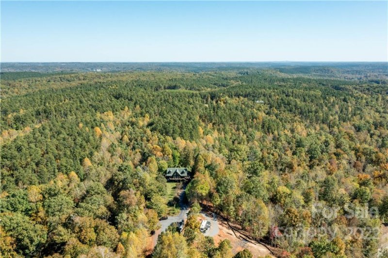 Property image 2 at 1132 Cross Ridge Drive, Rutherfordton, NC 28139