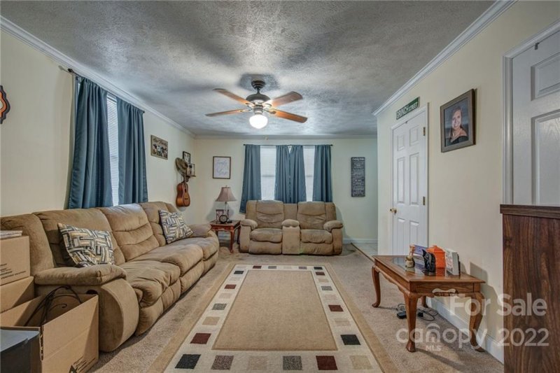 Property image 4 at 1002 W 2nd Avenue, Gastonia, NC 28052