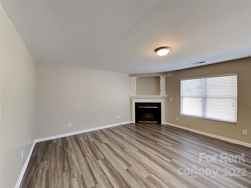 Property image 2 at 7303 Woodbourne Lane, Charlotte, NC 28273