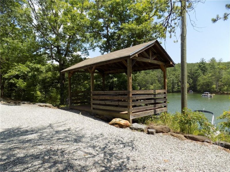 Property image 4 at 149 Pine Tree Court, Lake Lure, NC 28746