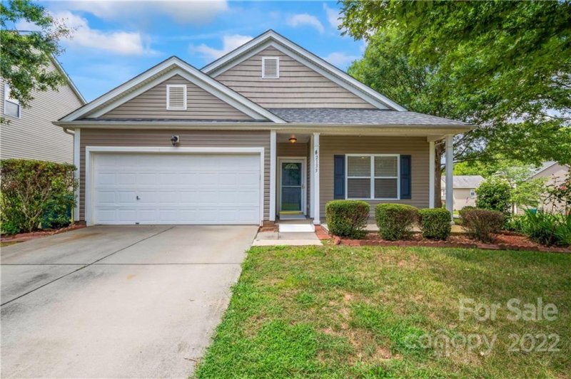 2133 Seabrook Lane