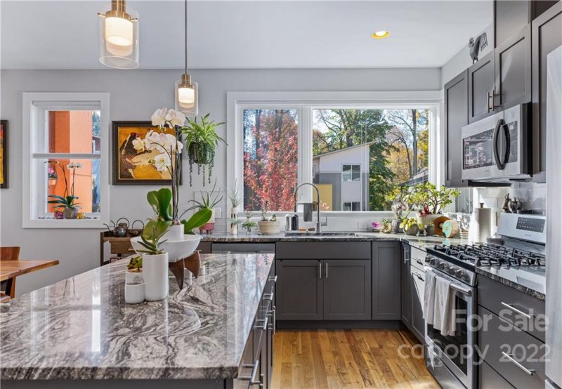 Property image 3 at 23 Mauricet Lane, Asheville, NC 28806