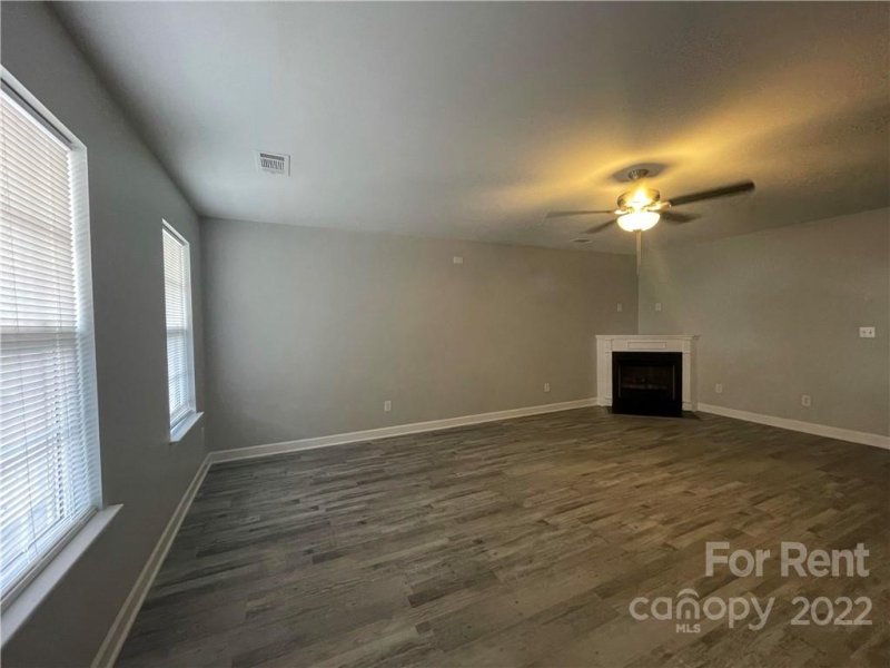 Property image 2 at 5121 Magnasco Lane, Charlotte, NC 28208