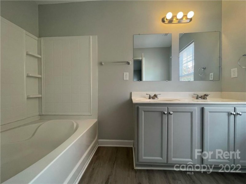 Property image 5 at 5121 Magnasco Lane, Charlotte, NC 28208