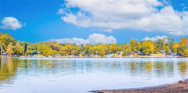 Property image 2 at 4090 Rivendell Road, Denver, NC 28037