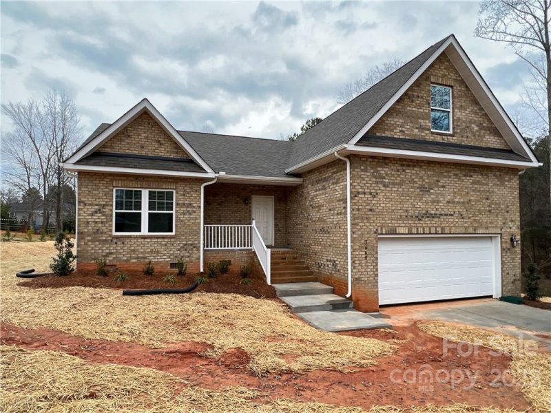 Property image 2 at 3660 Maple Brook Drive, Denver, NC 28037