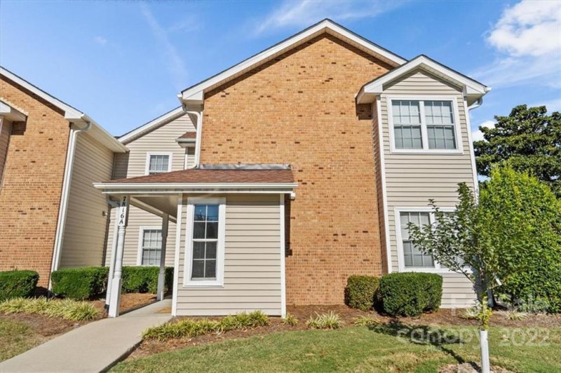 Property image 3 at 7816 Renaissance Court, Charlotte, NC 28226