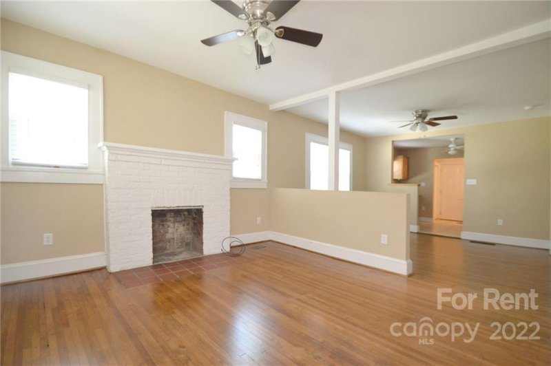Property image 5 at 2228 Commonwealth Avenue, Charlotte, NC 28205