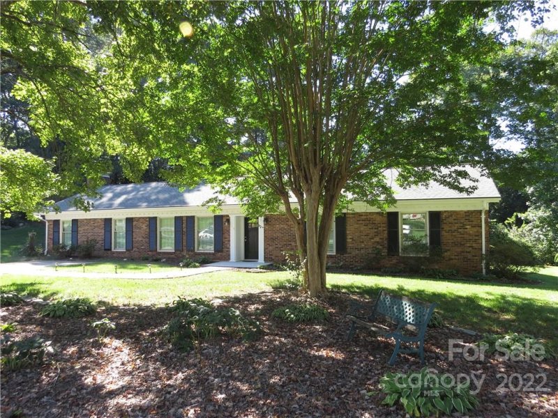 Property image 3 at 101 Hillsboro Road, Taylorsville, NC 28681