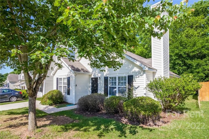 Property image 2 at 1208 Mcallister Drive, Charlotte, NC 28216