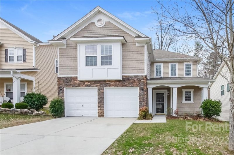 2513 Harwood Hills Lane